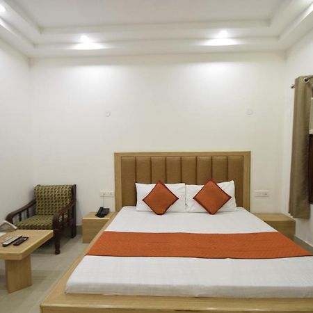 Hotel Atlantic Alwar Exterior photo
